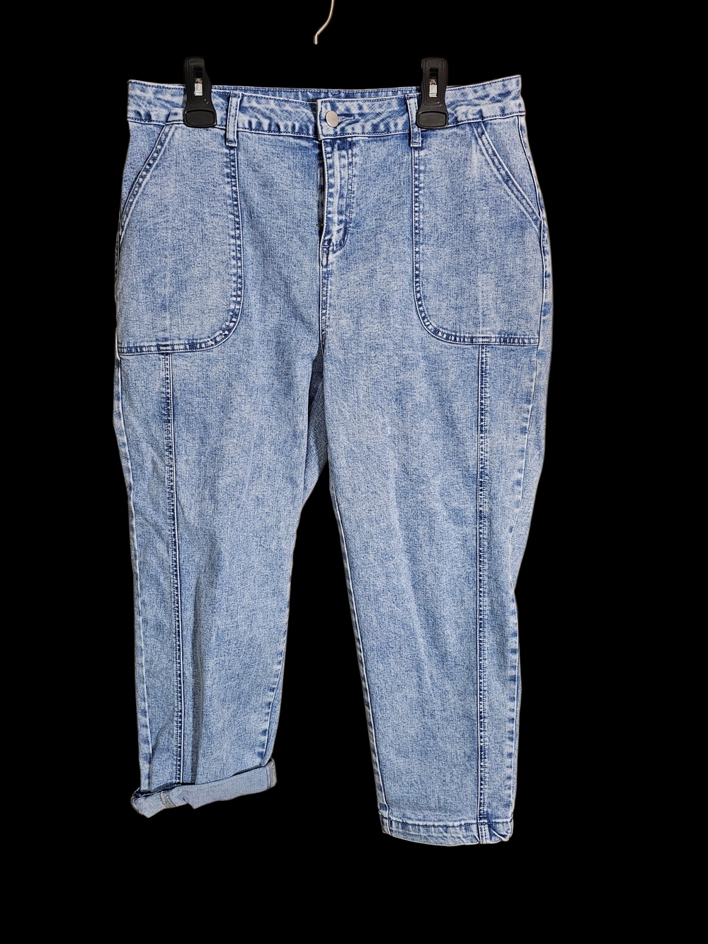 Relaxed Light Blue Boyfriend Jeans for Women